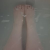 Sudsy foot bathing video with pi…